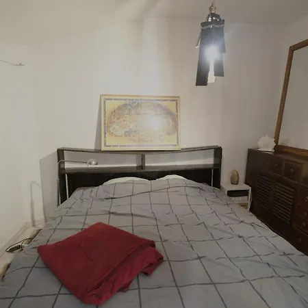 Charming アパート