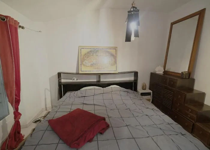 Charming アパート