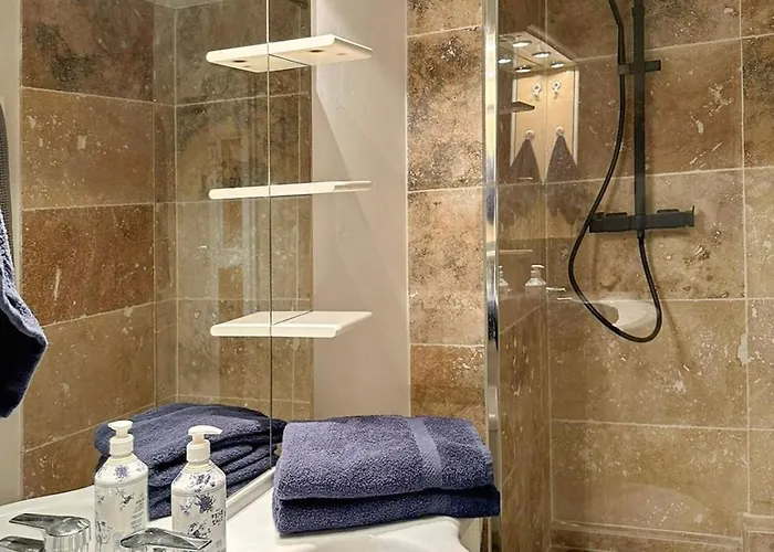 Charming * Saint-Raphael (Var)